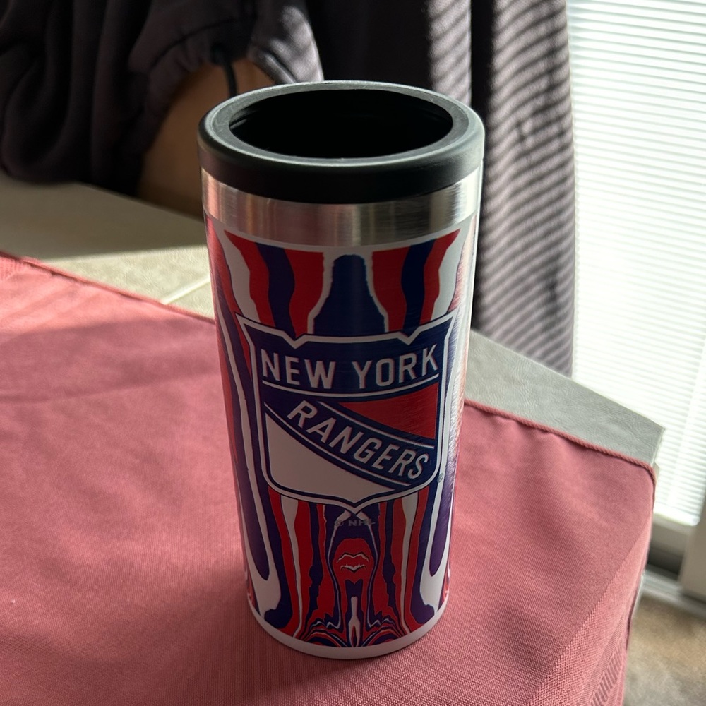 New York Rangers tie-dye slim can holder